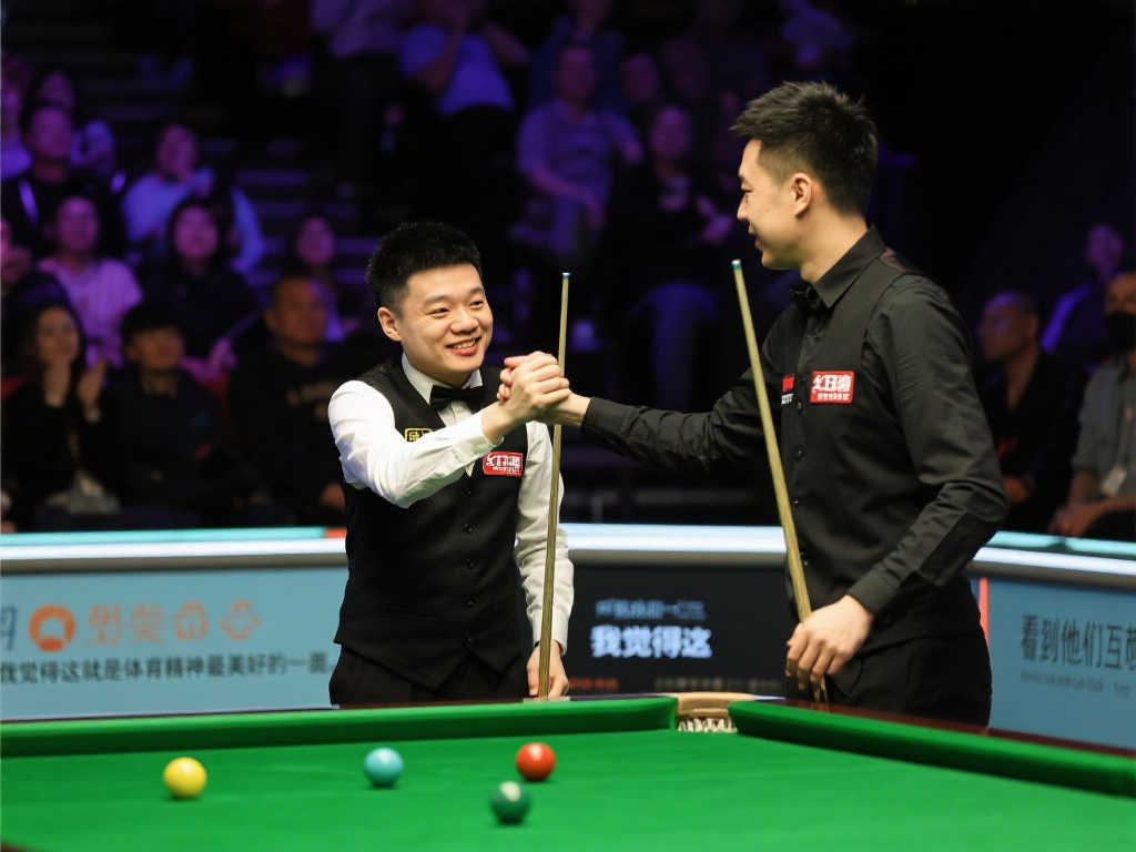 塔联手建功 塔联手建功